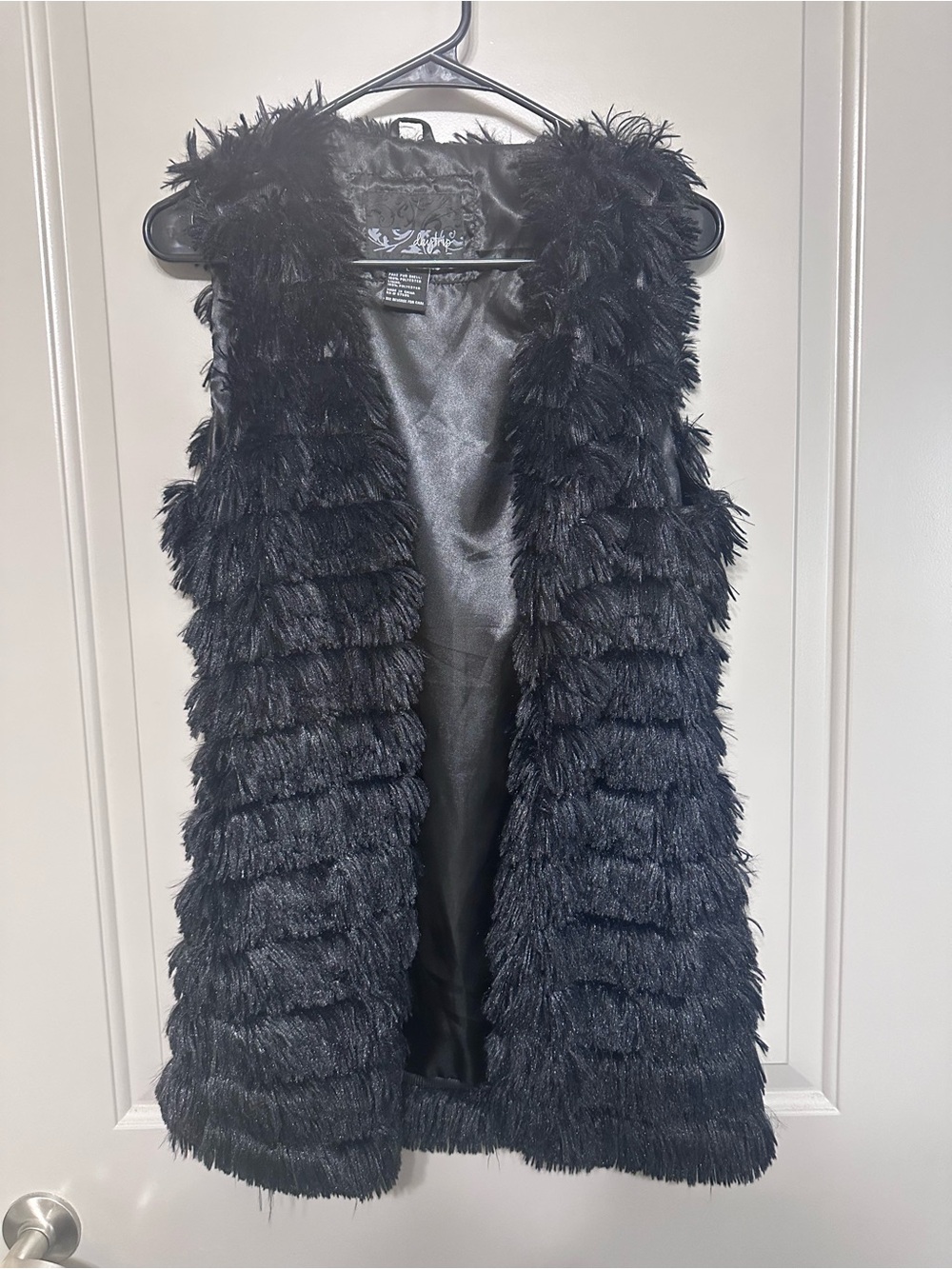 Daytrip Black Shaggy Fringe Open Front Vest Size Large NWOT